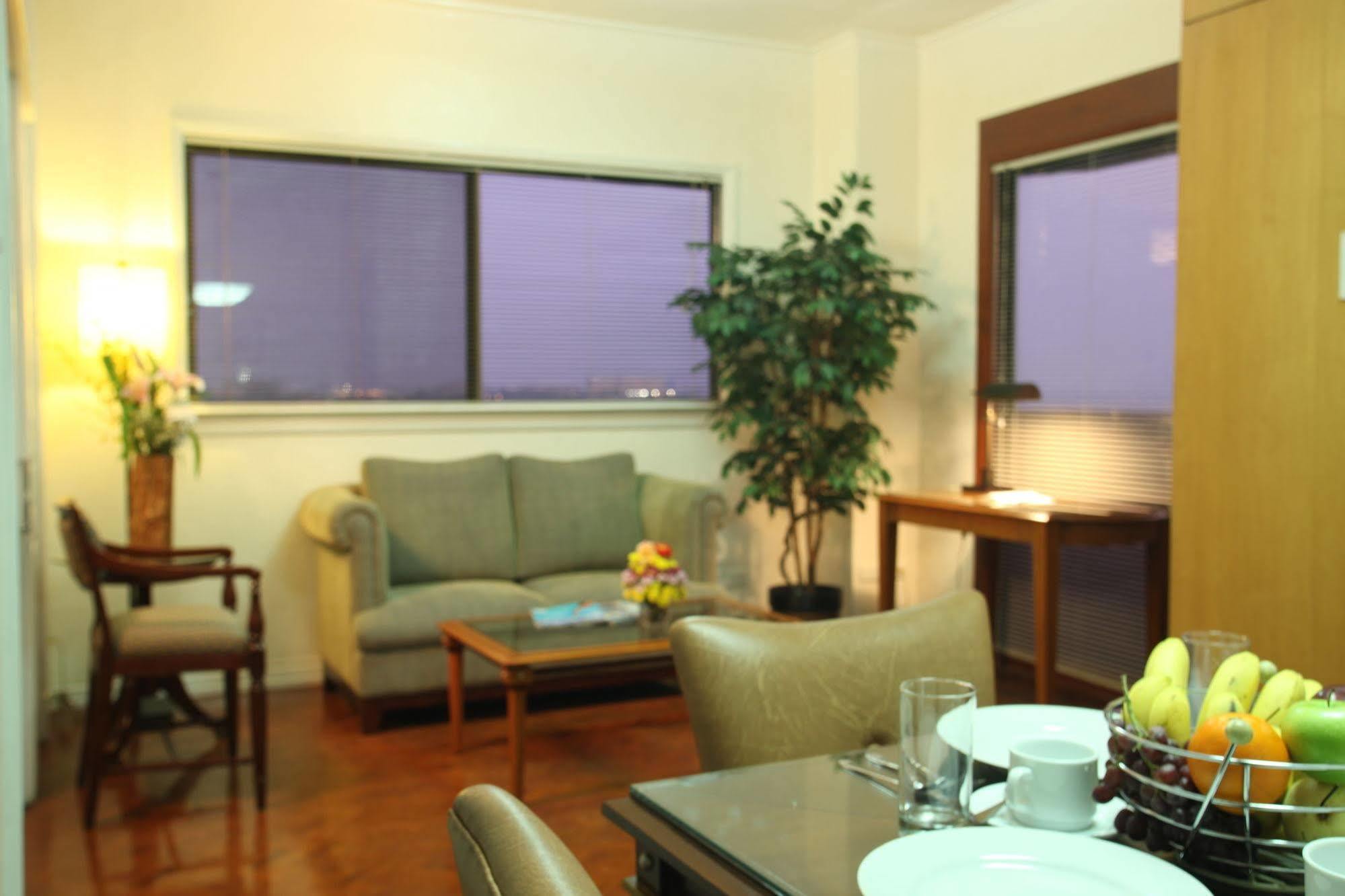 Sunny Bay Suites Manila Eksteriør bilde