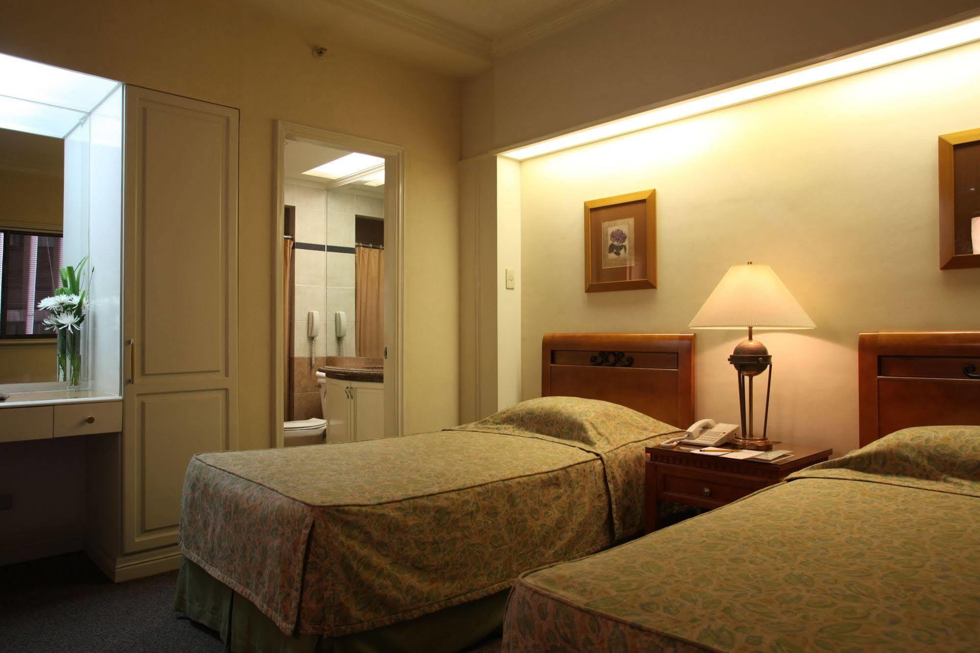 Sunny Bay Suites Manila Eksteriør bilde