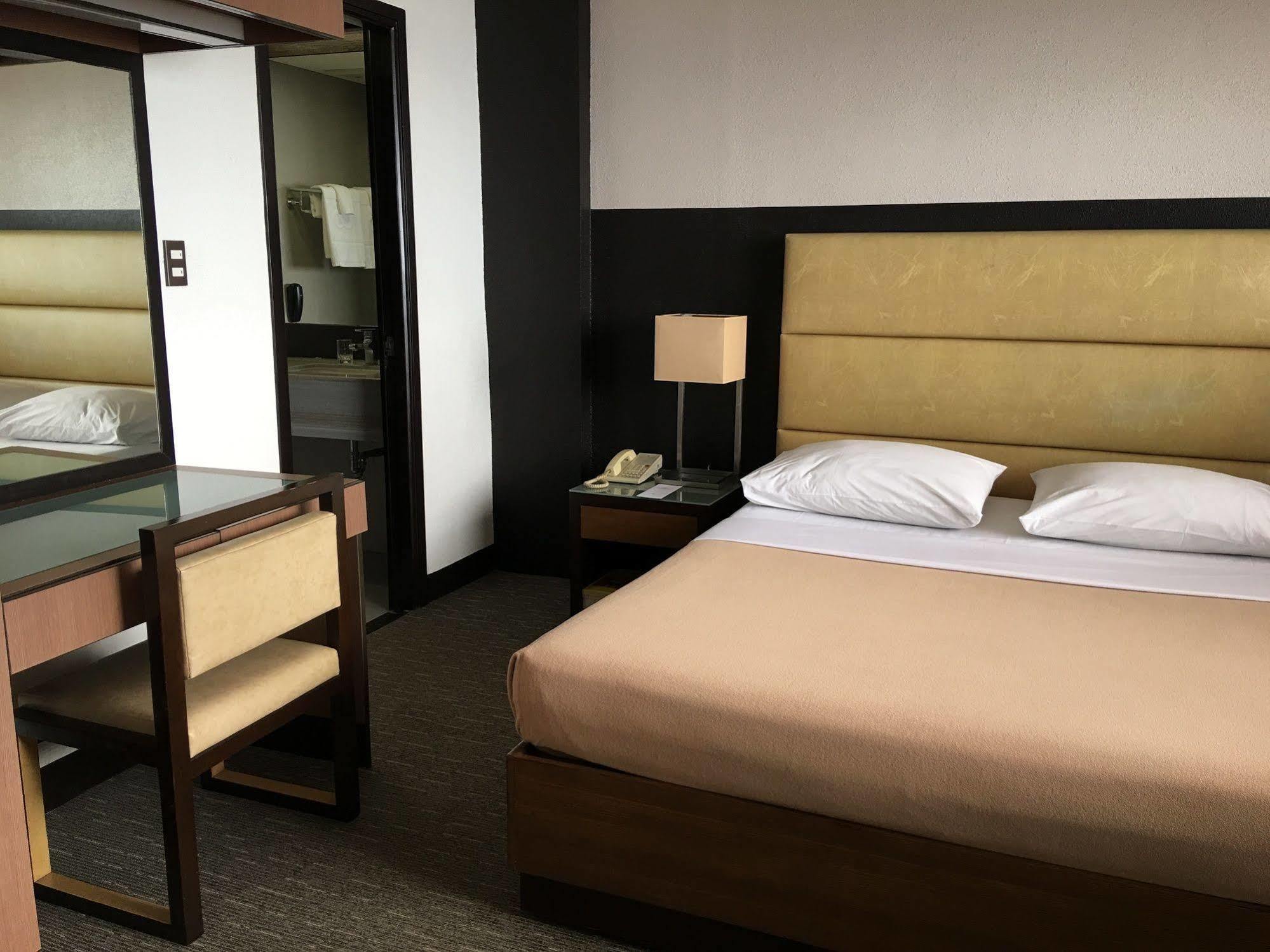 Sunny Bay Suites Manila Eksteriør bilde
