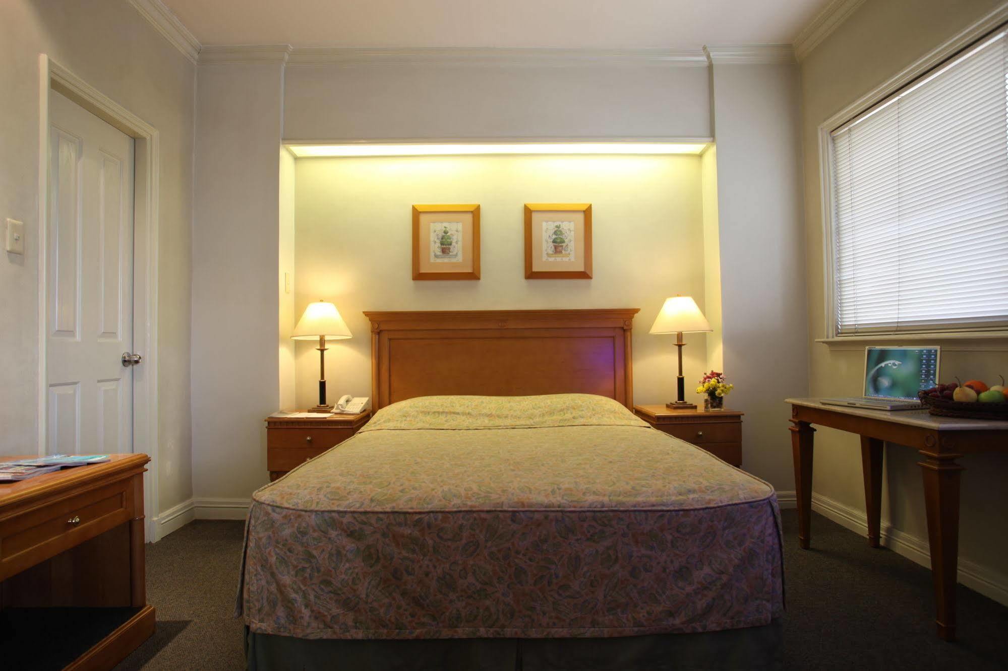 Sunny Bay Suites Manila Eksteriør bilde