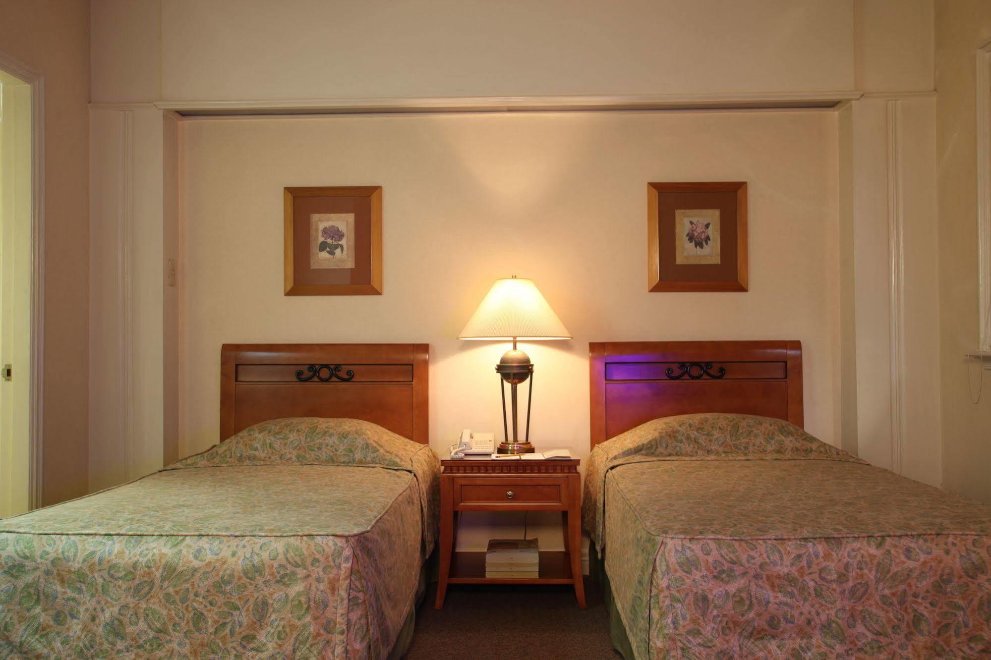 Sunny Bay Suites Manila Eksteriør bilde